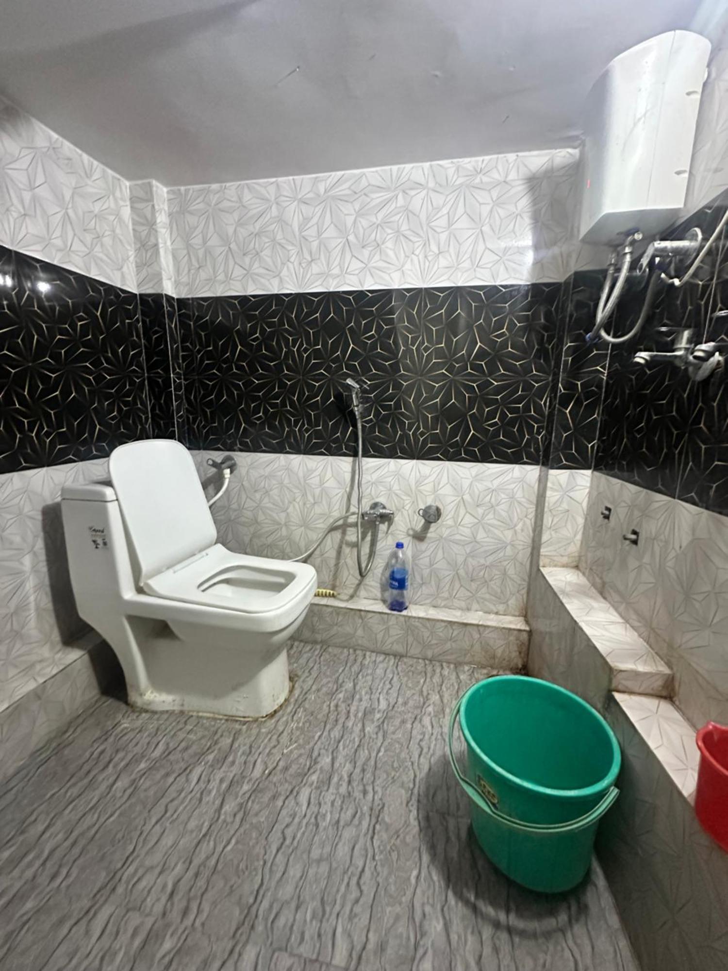 Khatu Shyam Guest House Ayodhya Exterior photo