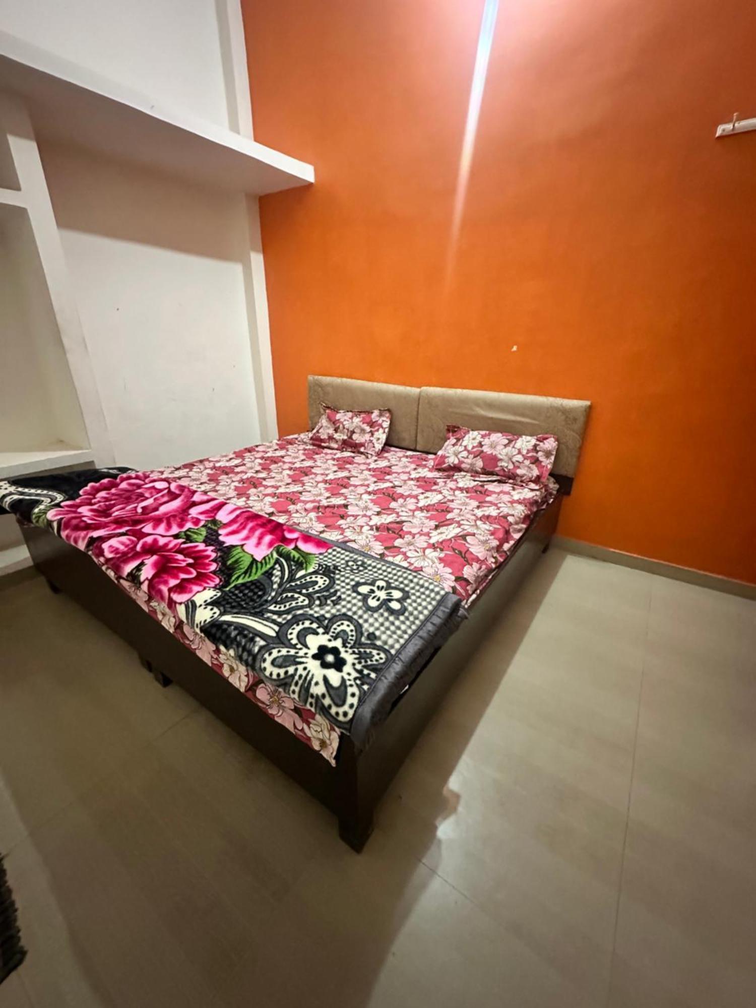 Khatu Shyam Guest House Ayodhya Exterior photo